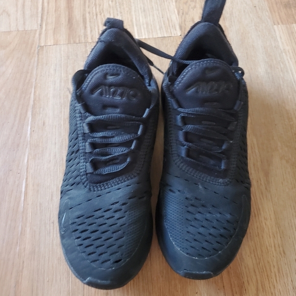 Nike air 270 black sneakers siize 4Y - Picture 3 of 7